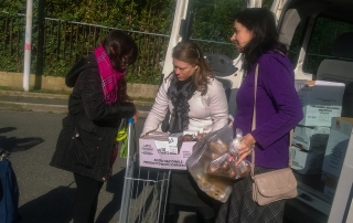 feeding the hungry in Rome, Italy